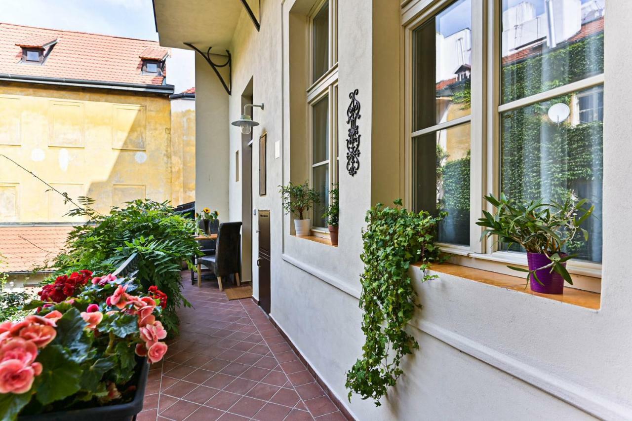 Apartment Nebovidy I - Historic Centre - Terrace - Air Conditioning — Photos 2